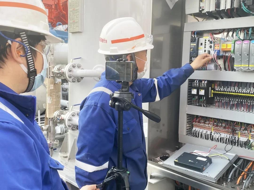 验收新方式!杰瑞天然气印尼海上平台项目启机成功 接受客户远程“检阅” 验收新方式!杰瑞天然气印尼海上平台项目启机成功 接受客户远程“检阅”