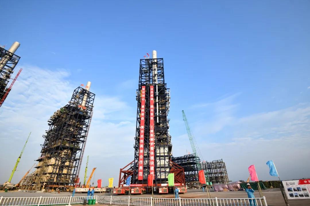 һ廯Ŀ½չ̨ģ黯ϩѽ¯˳