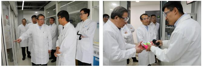 杨华:化工事业部要在两化重组过程中勇担重任 杨华:化工事业部要在两化重组过程中勇担重任