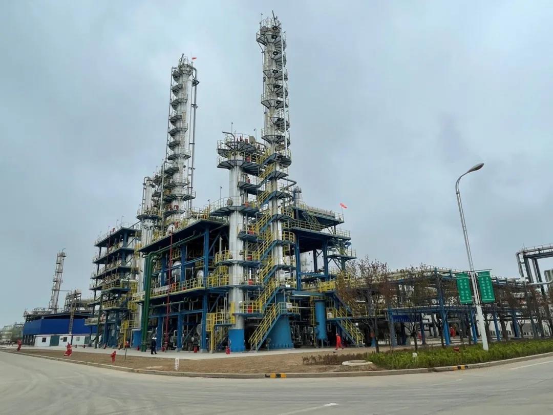 寰球公司承揽的庆阳石化30万吨/年轻汽油醚化装置一次开车成功 寰球公司承揽的庆阳石化30万吨/年轻汽油醚化装置一次开车成功