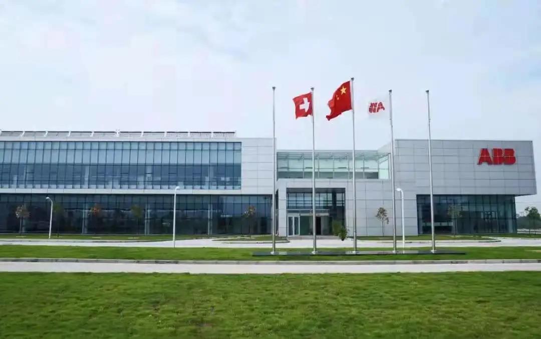 ˫̼AƻحABBֻܹ̹ҵɫת