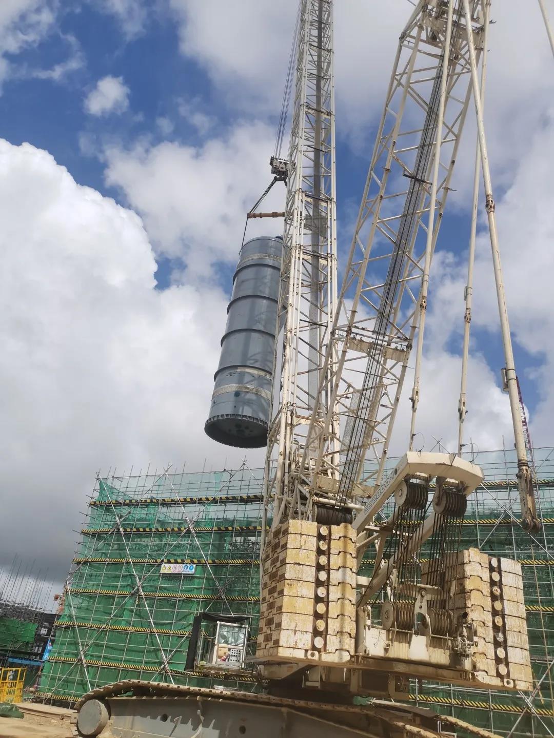 广东石化高密度聚乙烯装置进入设备安装高峰期 广东石化高密度聚乙烯装置进入设备安装高峰期