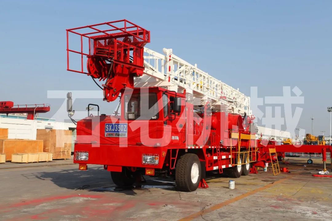 大国重器!四机公司装备亮剑亚洲陆上最大页岩油平台 大国重器!四机公司装备亮剑亚洲陆上最大页岩油平台