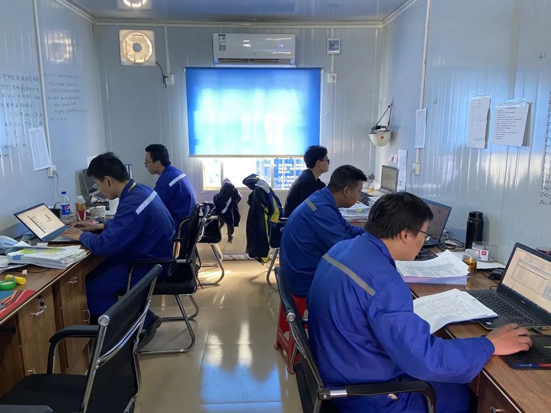 ͻ15򹤳̹˾㶫ʯĿЧƽܵѹ