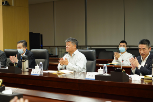 中石协与中海油研究总院签订《海洋油气工程装备分会秘书处共管协议》 中石协与中海油研究总院签订《海洋油气工程装备分会秘书处共管协议》