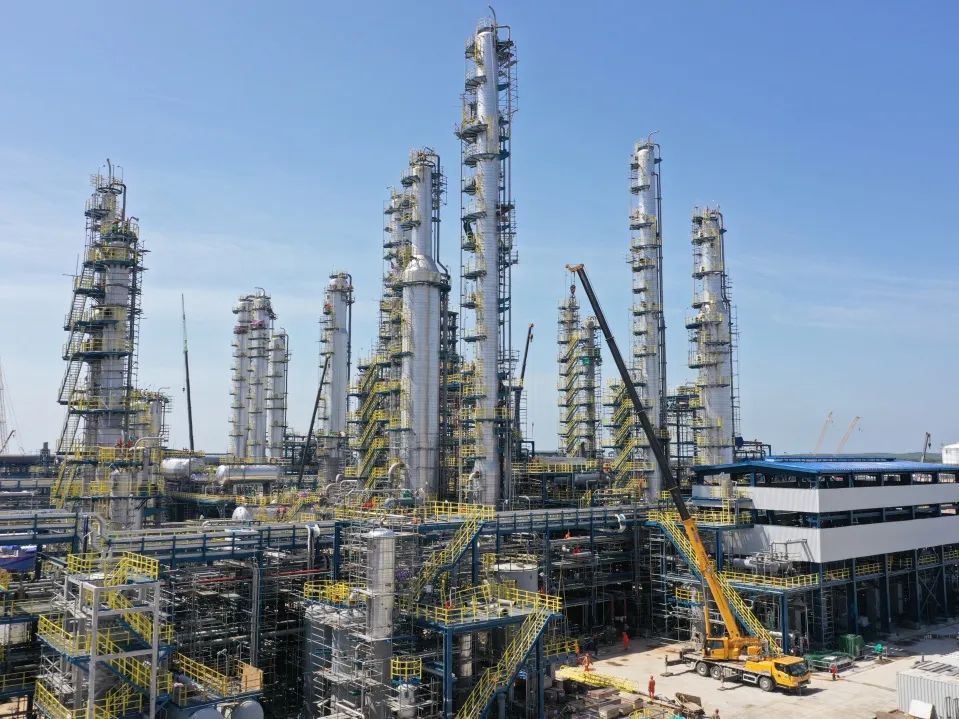 ս㶫ʯ | һ蹫˾53𡰴͡