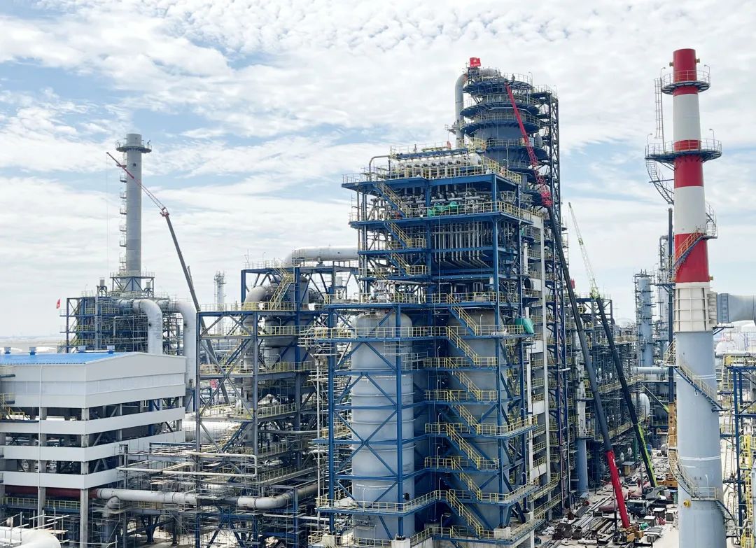 ս㶫ʯ | һ蹫˾53𡰴͡