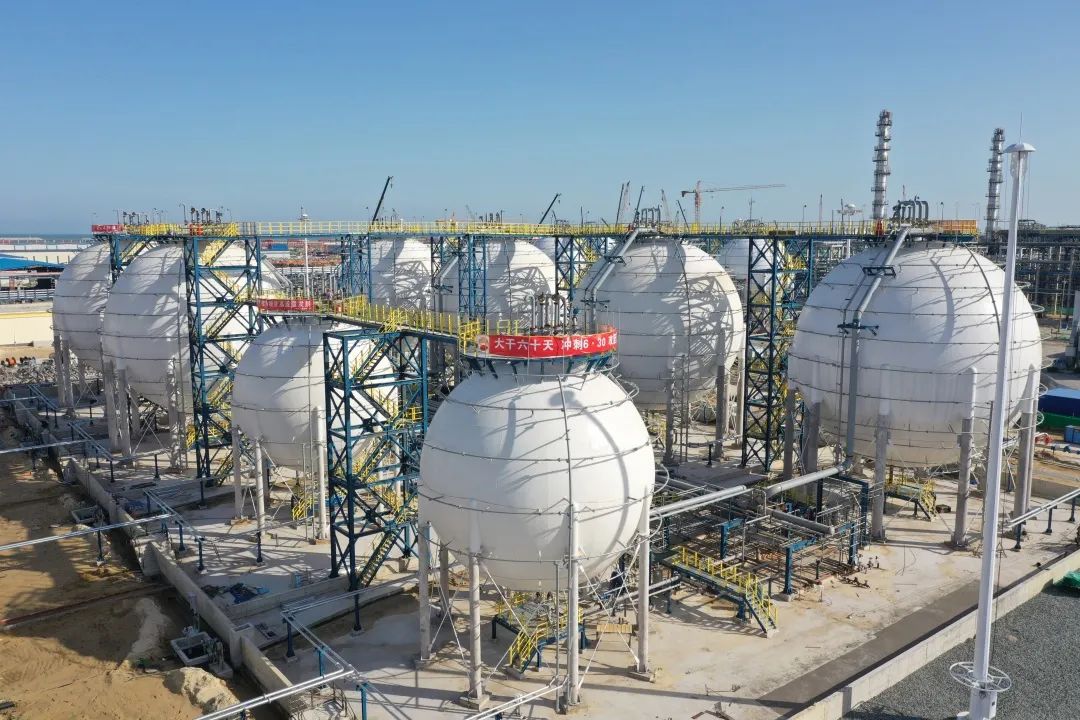 ս㶫ʯ | һ蹫˾53𡰴͡