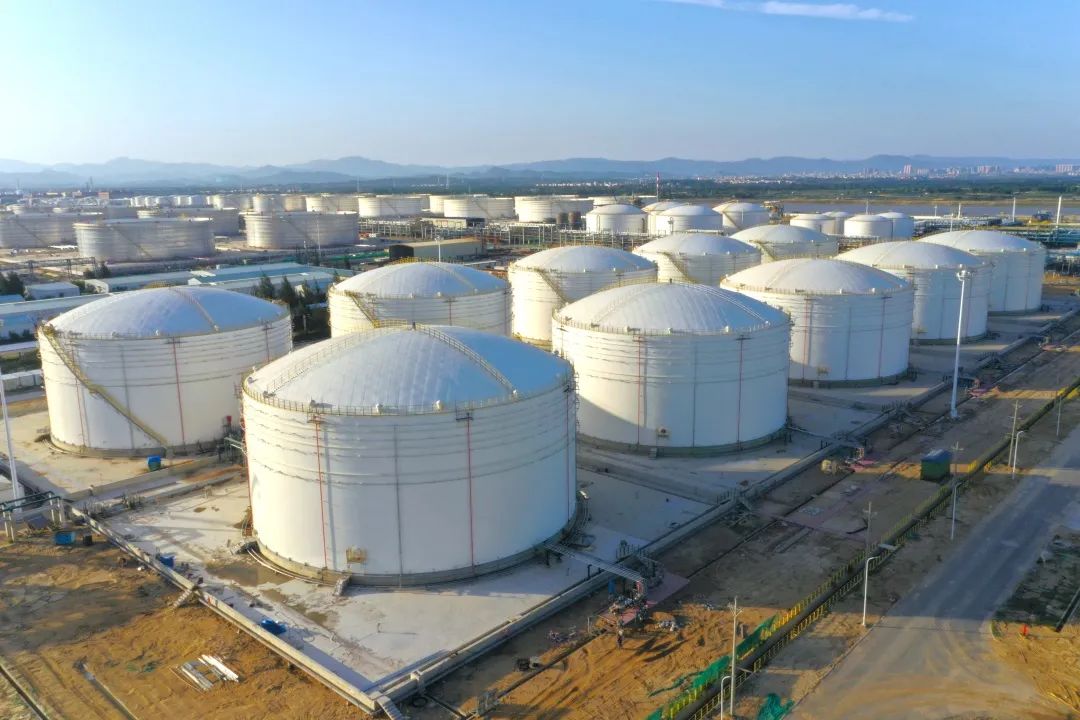 ս㶫ʯ | һ蹫˾53𡰴͡