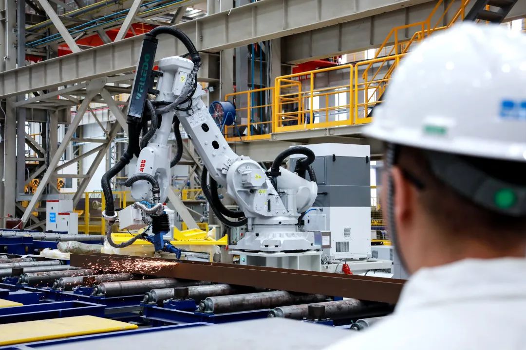 我国首个海洋油气装备制造“智能工厂”成功投产 我国首个海洋油气装备制造“智能工厂”成功投产
