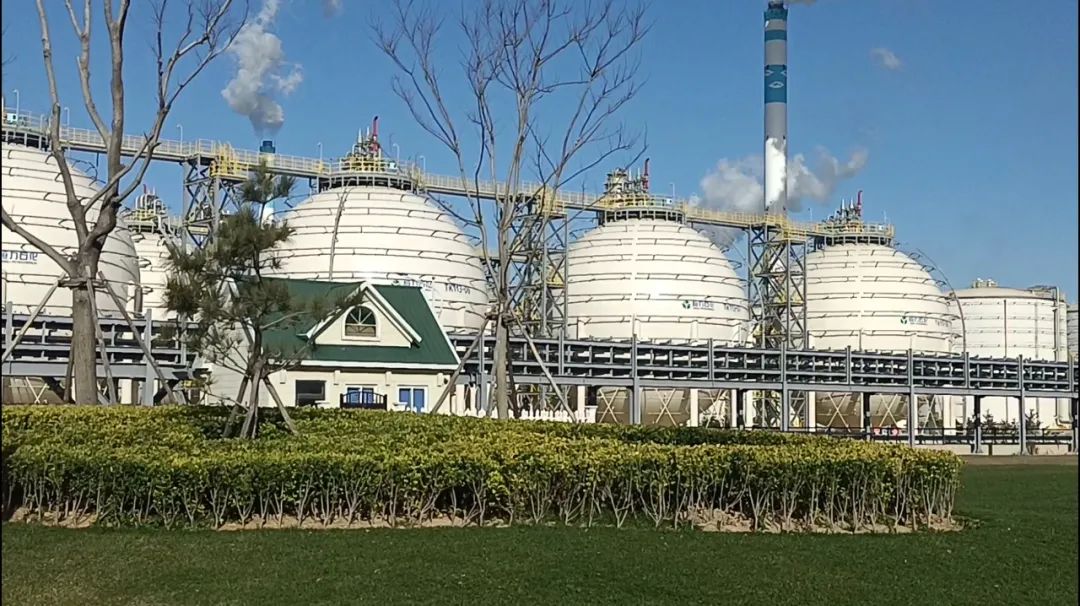 兰石重装项目建设“加速跑” 恒力石化球罐工程完工交付 兰石重装项目建设“加速跑” 恒力石化球罐工程完工交付