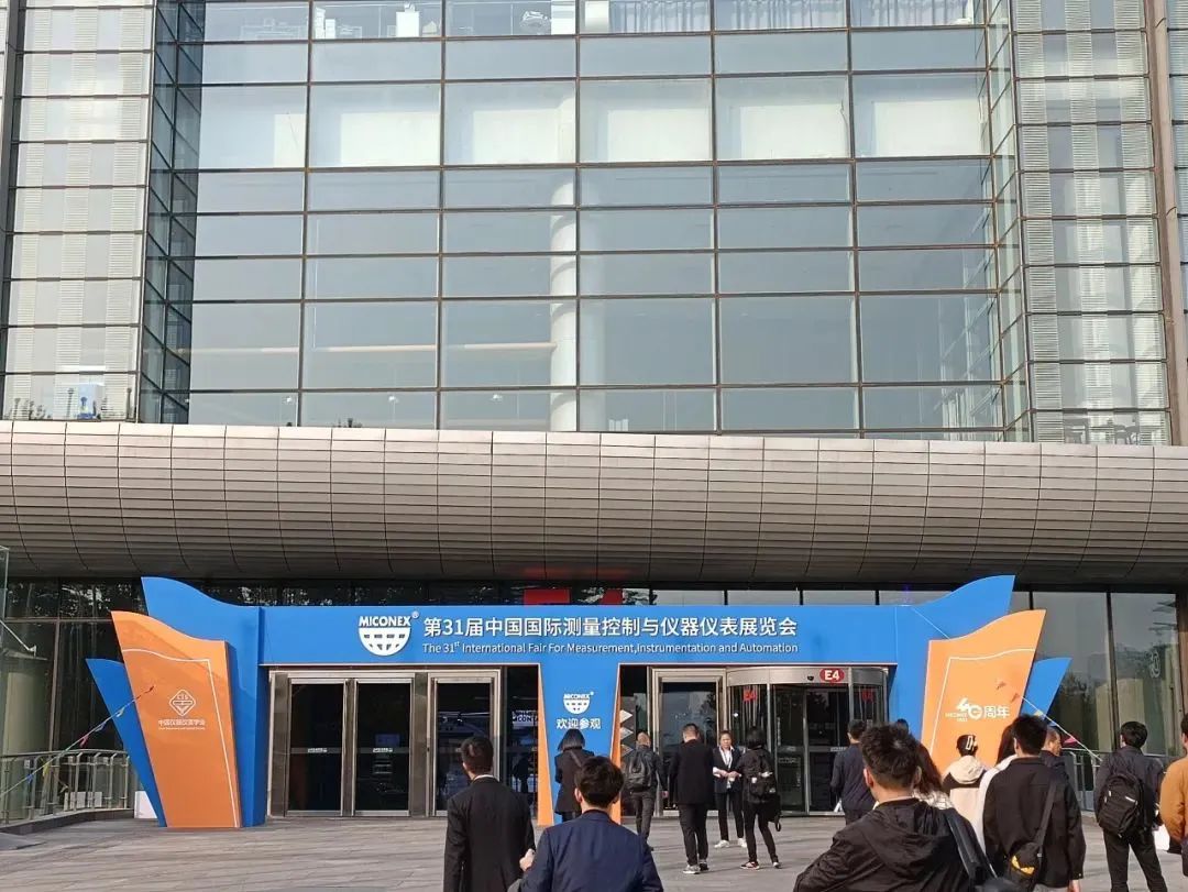 չع l ȺӢ  ıչMezolen31Ǳչչɡ