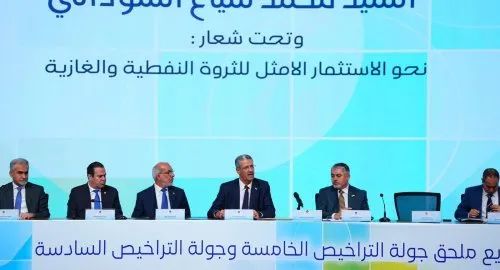 中企获得伊拉克五个油气田勘探许可 中企获得伊拉克五个油气田勘探许可