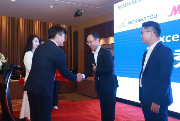 1759993820606788.png image.png